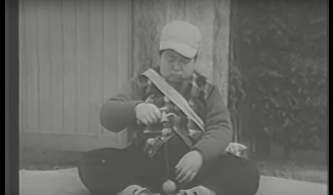 “Skinny and Fatty” a MUST SEE old classic Japanese children's film   Featuring the power of Kendama