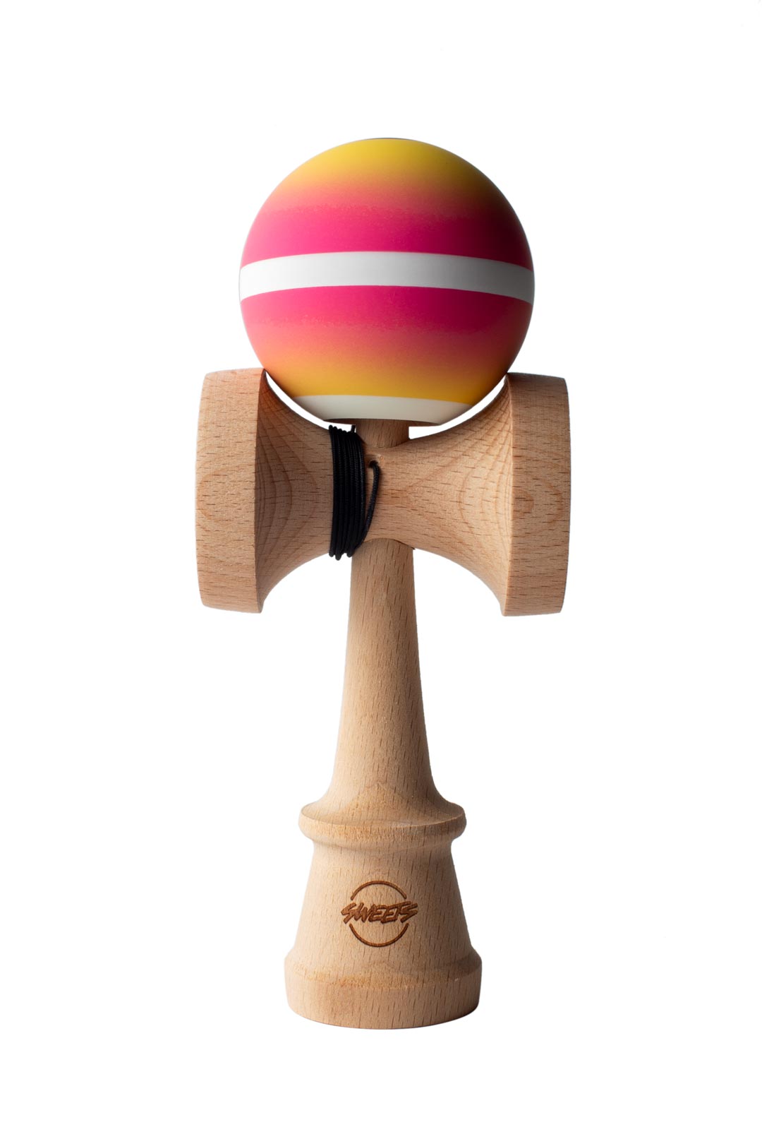 ★hakkacandyland★ HORIZON FADE - BLACK/RED - BROKEN SHAPE – Sweets Kendamas