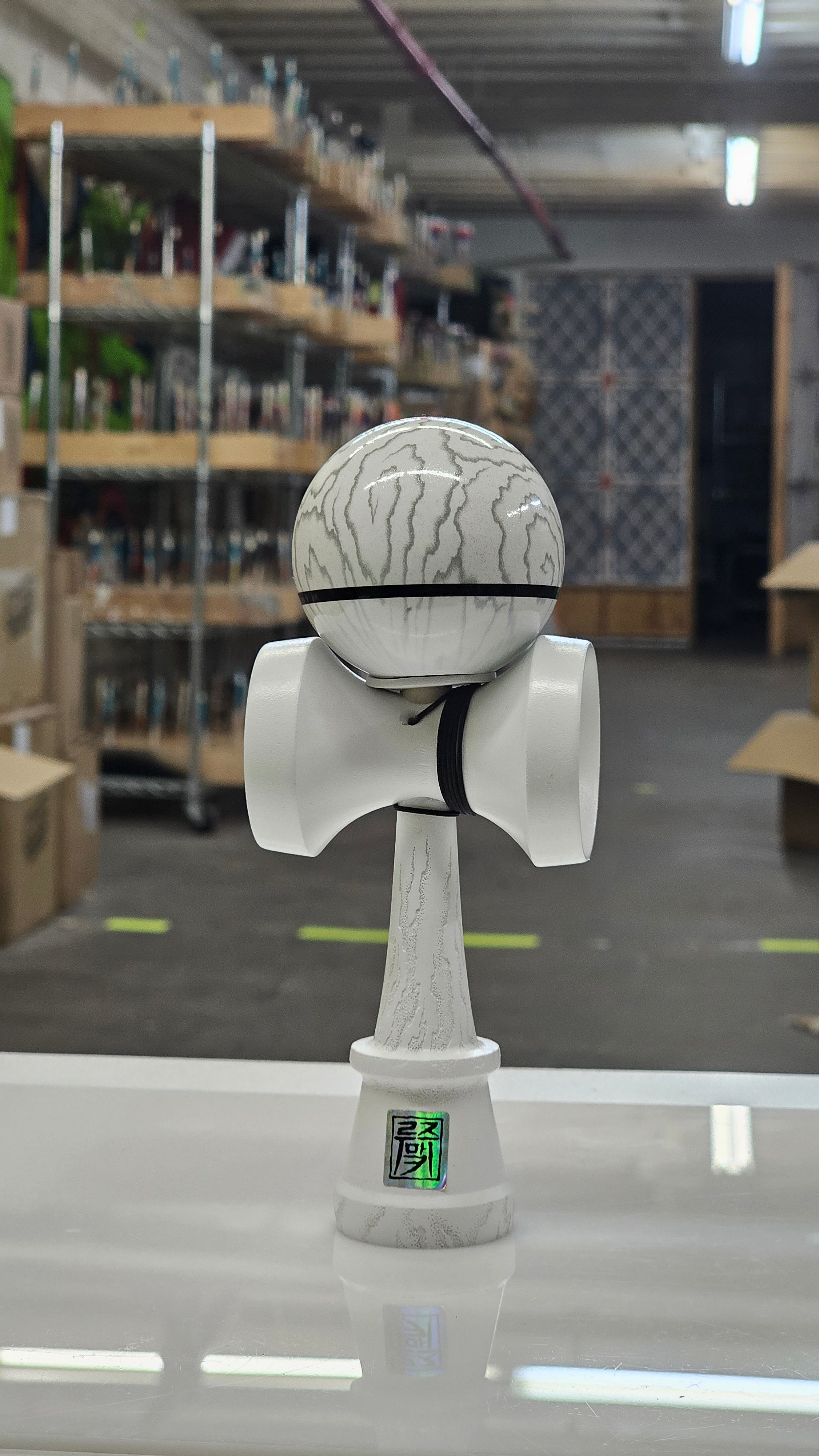 LUZUMAKI - NOON - aTack ken – Sweets Kendamas