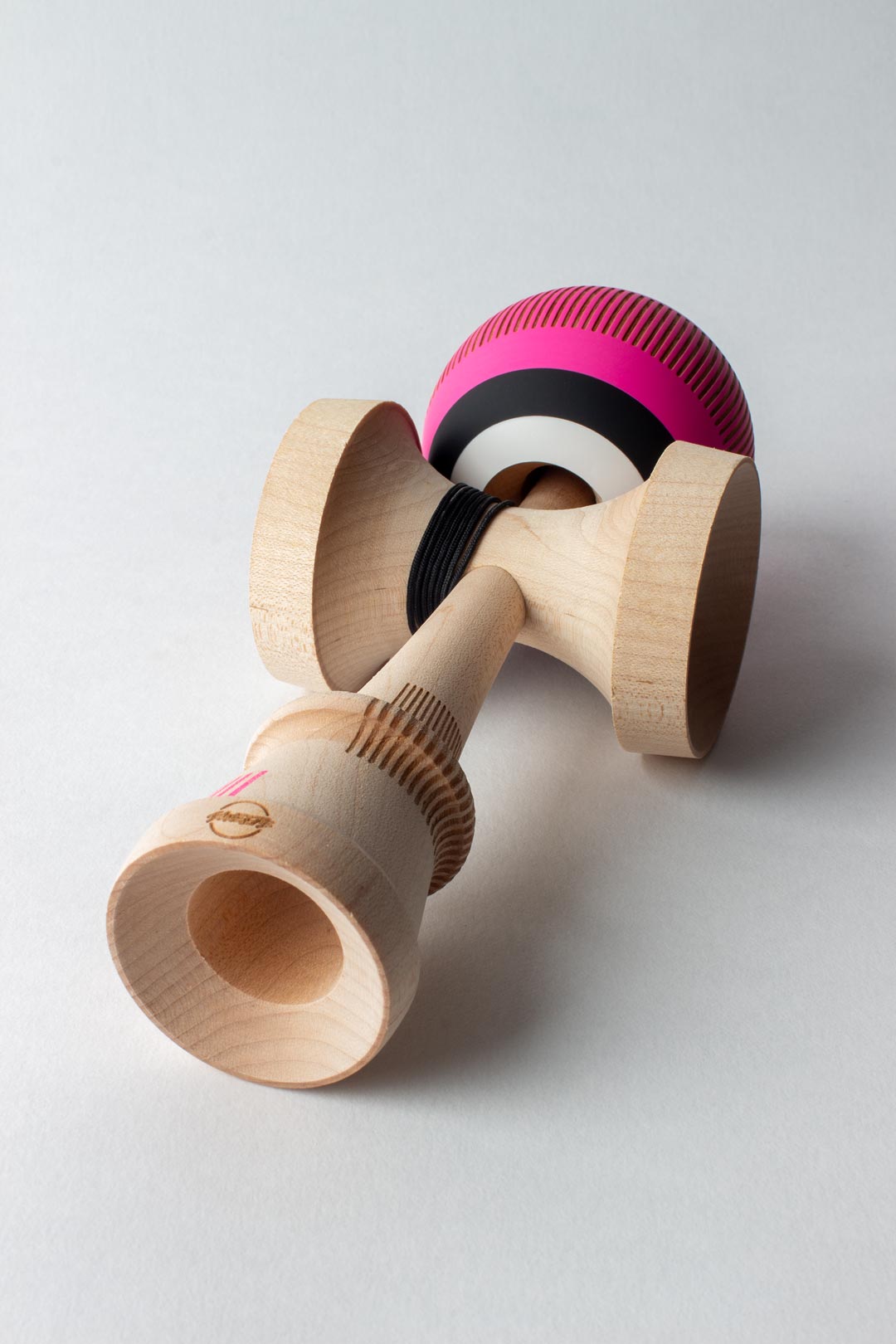 BROKEN BONES - ELECTRIC PINK - ANTI-SKID – Sweets Kendamas