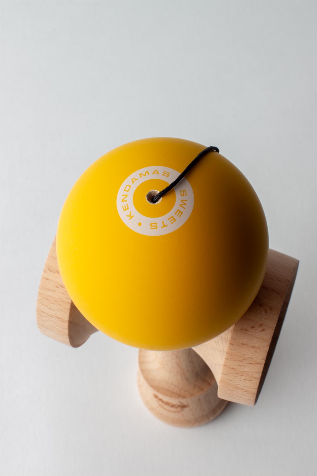 Tracker - Yellow